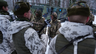 Súlyos kudarcról suttognak: úgy elverték az amerikai csapatokat, hogy a végén Washington könyörgött kegyelemért