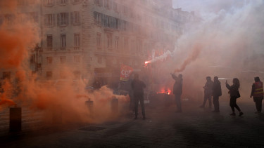 Csengettek a demokráciának a nyugati világban? – Aggasztó eredményekre jutottak a kutatók