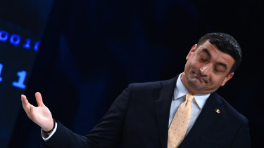 Eluralkodott a politikai káosz Magyarország szomszédjában – Pont az nevethet a végén, akitől a legjobban tartottak