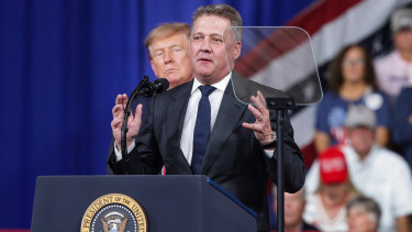 Nem áll jól az Audi vezérigazgatójának a szénája, súlyos politikai beavatkozásról beszélnek