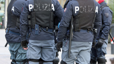 Kilenc emberre csapott le az európai nagyhatalom, a gyanú szerint a Hamászt finanszírozták