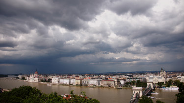Begyűrűzik az iráni válság: ismét dörömbölhet az infláció