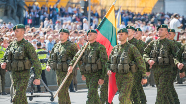 Bejelentették: visszahozzák a sorkötelezettséget 2032-től – Oroszország támadásától tart Litvánia