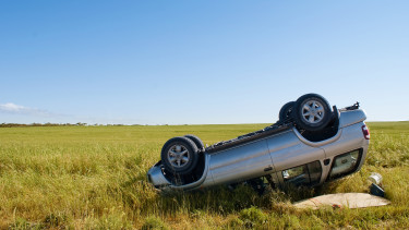 Műszaki vizsga, 30 km/h-s korlátozás, alkoholzár: drasztikus változások jöhetnek az autózásban