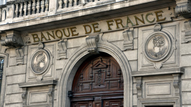 Figyelmeztetést adott ki a francia jegybank: a 2008-as pénzügyi válságot idézik egyes piaci jelek