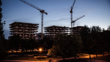 Kilencéves mélyponton a lakásépítések, de már látszik a fordulat