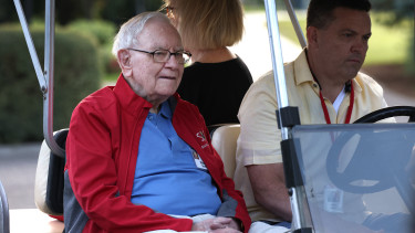Kijöttek a friss adatok: komoly zuhanást könyvelhetett el Warren Buffett legendás cége
