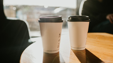 Megdöbbentő dolog derült ki a Starbucksról és társairól