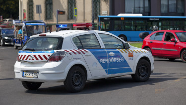 Rendőrök lepik el az utakat mától: egyetlen célja van az akciónak