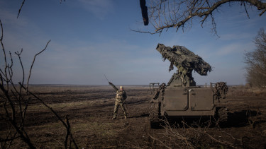 Hiába van a sarkon a béketárgyalások következő fordulója, elsöprő offenzívára készül Moszkva - Háborús híreink csütörtökön