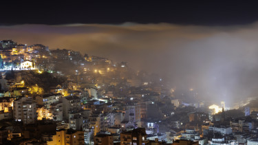 Sivatagi homok fátyolozza első tavaszi napjainkat