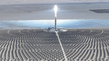 Kína meghúzta a váratlant: 550 Celsius-fokos sóval töltik a laptopokat