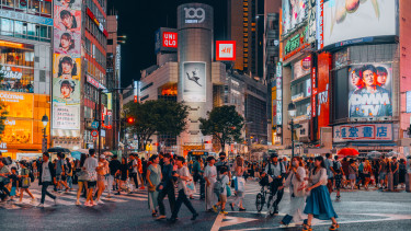 Japán paradoxon: ébredő jegybank, javuló mérleg, mégis történelmi mélyponton a jen