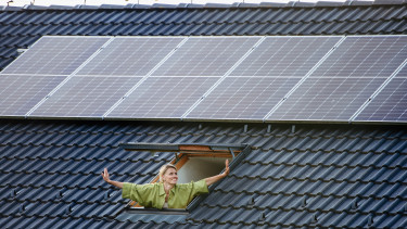 Lakossági energiatárolós támogatás: fontos dátumot közölt Orbán Viktor