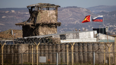 Nagyon úgy néz ki, visszatér Oroszország az elvesztettnek hitt régióba - Katonai repülőgépek jelentek meg