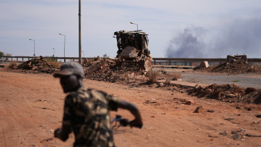Akkora a baj, hogy már az EU is lépett - Légifolyosót nyitnak a háború sújtotta országban