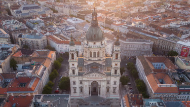 Nyílt az olló, 514-szeresre nőtt a különbség Magyarország legolcsóbb és legdrágább utcája között