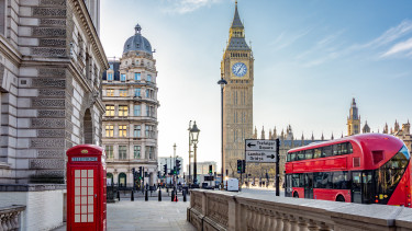 Megkongatták a vészharangot az okosok: nagy a baj a brit nyugdíjpénzeknél