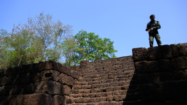 Tíz nap sem telt el: máris megszegték a megállapodást, újra lőttek a szomszédos országok