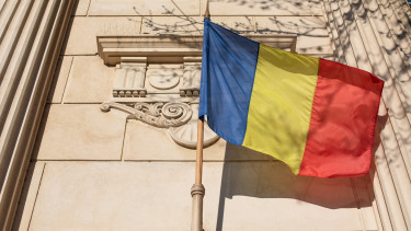 GettyImages 2210239532 (2)-diplomácia-építészet-épület-európa-európai-külügyminisztérium-nemzetközi-unió-zászló