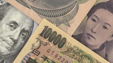 Mégis mi folyik a japán jen háza táján?