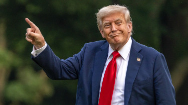 Trump: Powell egy tökfilkó, nyolc hónap múlva menni fog