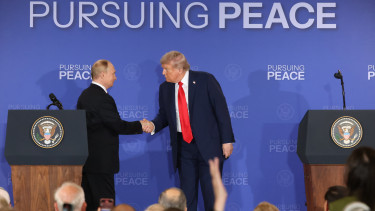Az oroszok is megerősítették: Budapestre jöhet Trump és Putyin!