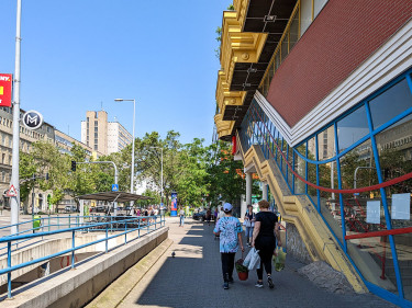 GettyImages-2230722486-budapest-metró-3-as-metró-tömegközlekedés-xiii.-kerület-épület-város-gyalogos-vásárlás-közlekedés