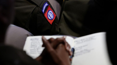 Itt az újabb jel: szárazföldi inváziót fontolgathat Trump, nem akárkiket vezényelt a Közel-Keletre