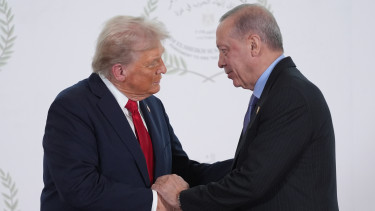 Trump váratlan gesztust tesz a törököknek – szembemegy az USA korábbi politikájával