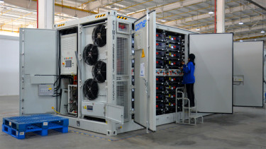 Meglepetések az akkumulátorgyártók rangsorában - nagy nevek kerültek szürke zónába