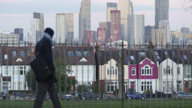 118 millió forint egy átlagos brit lakás: kiderült, miért halasztják el a vásárlást a britek