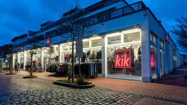 Tömeges boltbezárást jelentett be a Kik