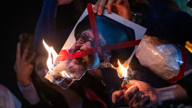 Vérbe fojtott tüntetések után szólalt meg az elnök: elmondta, kik felelősek a zavargásokért