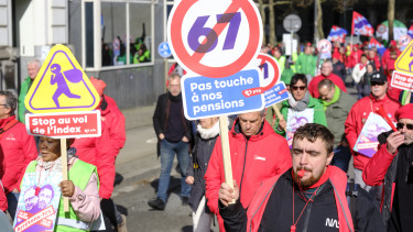 Kemény nyugdíjreformra készül az európai ország, de az emberek nem kérnek belőle