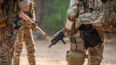 Beismerték az oroszok: visszavonulót kellett fújniuk, teljesen elhagyják a harcok tépázta várost