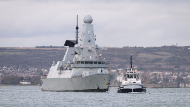 Hatalmas a mozgolódás: több száz célt tud egyszerre célba venni a rohamtempóban útnak indított brit hadihajó