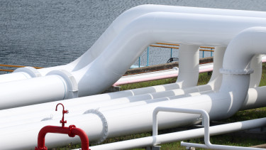 Meglépte Oroszország: átirányítják az olajat a Barátság vezetékről