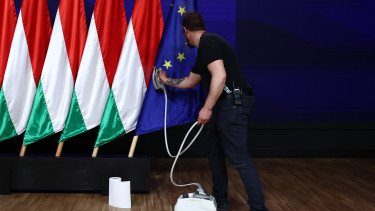 Belezúgott Magyarországba a piac – Meddig tartanak a mézeshetek?