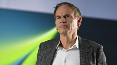 Nagy bajban a Volkswagen, a teljes üzleti modellt át kell alakítani