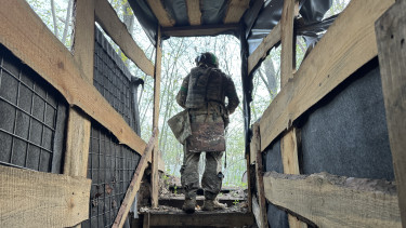 Ezt sokan nem fogják elhinni: volt, hogy 17 napig egy falatot sem ettek az ukrán katonák, drónokkal próbálják menteni az életüket