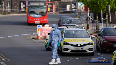 Óriási összeget kap a terrorelhárítás a kegyetlen utcai gyilkosságok után Nagy-Britanniában