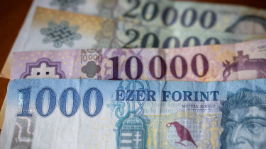 Hullámvasúton ragadt a globális devizapiac, de ennek hamarosan vége szakadhat