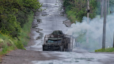 Kiéheztetik a kulcsrégiót az ukránok, egyre több gondot okoznak a filléres fegyverek a NATO-nak - Háborús híreink pénteken