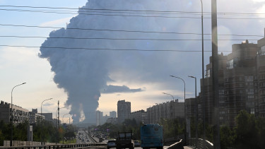 A frontvonaltól 800 kilométerre csaptak le az ukránok: kigyulladt az orosz Amazon óriásraktára