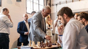 Figyelmeztetnek a titkosszolgálatok: Moszkva Garri Kaszparov halálát kívánja
