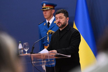 GettyImages-2288800186-volodimir-zelenszkij-ukrajna-ukrán-elnök-orosz-ukrán-háború-sajtótájékoztató-diplomácia-politika-államfő-ukrán-konfliktus