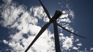 Még csak most írták ki a széltendert, de máris beárnyékolja a hazai szélenergia-célokat