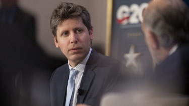 Sam Altman szerint is kicsúszhat az irányítás az emberiség kezéből, vészharangot kongatnak a techvezérek