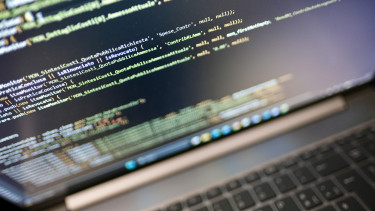 Kiadták a figyelmeztetést: a weboldalak többségét érinti a súlyos hiba